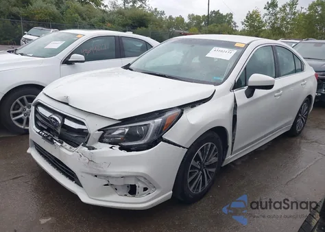 2018 Subaru Legacy 2.5I Premium из США, поврежденный, VIN 4S3BNAC60J3023701